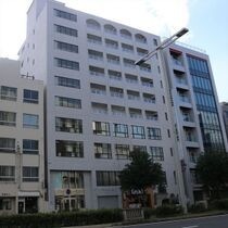 池下タワーズの外観