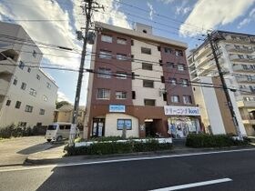 石坂ハイツの外観