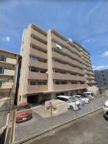 シャトーマスヒコの外観