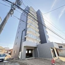 THE RESIDENCE SAKURAYAMA WESTの外観
