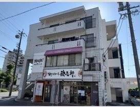 アルファ八田の外観