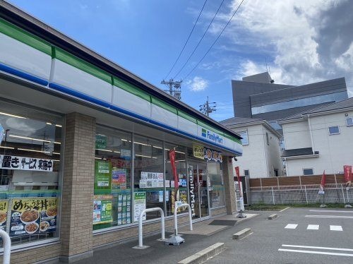 ファミリーマート 瑞穂浮島町店