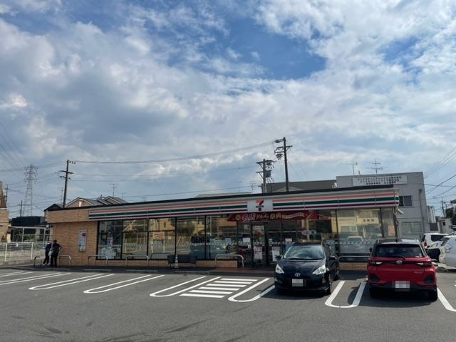 セブンイレブン 名古屋草平町店