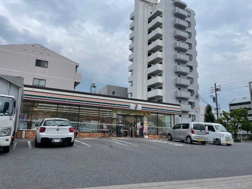 写真:セブンイレブン 名古屋御器所通2丁目店
