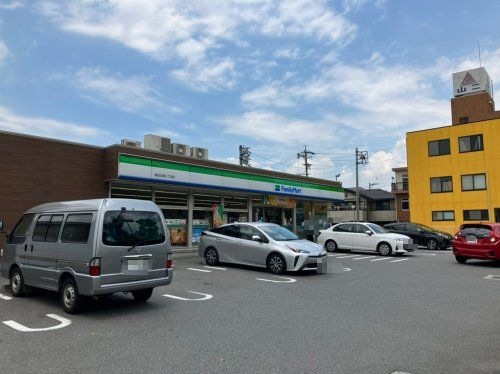 ファミリーマート 熱田白鳥三丁目店