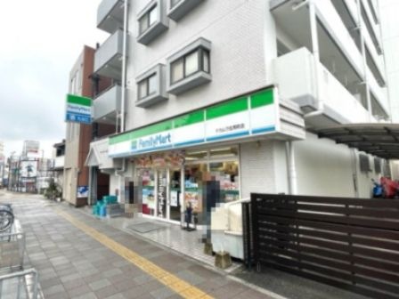 ファミリーマート ナカムラ伝馬町店