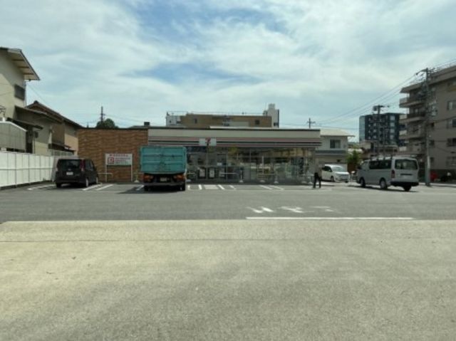 セブンイレブン 名古屋半僧坊店