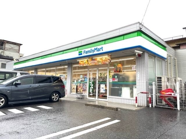 ファミリーマート 泉楽通店