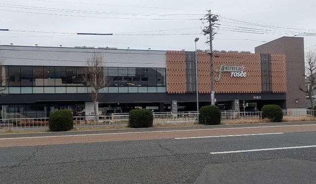 写真:フランテ ロゼ 白壁