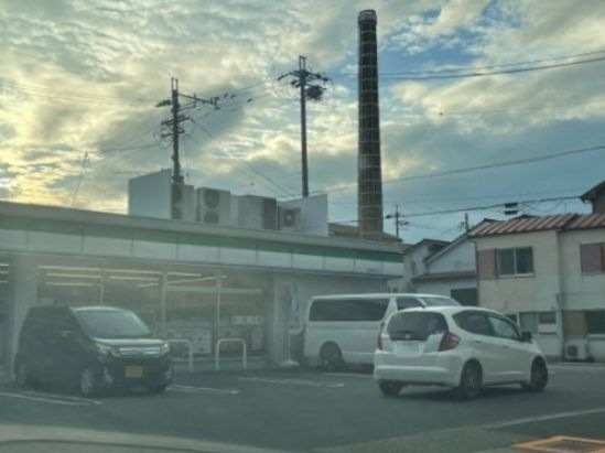 ファミリーマート 城西病院前店