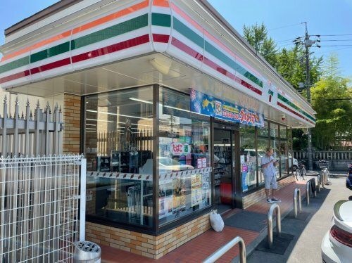 セブンイレブン 名古屋権現通店