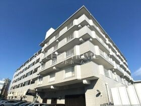 エルハイム岡崎の外観