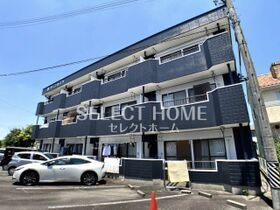 栄サンハイツの外観