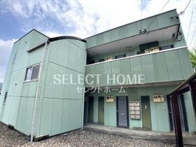 ジュネス御堂坂 B棟の外観