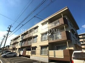 シャトルことぶきの外観