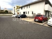 駐車場に車を止められます