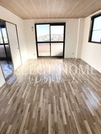 こちらのリビングで趣味の時間をお楽しみください