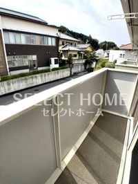 お洗濯にも便利なバルコニー付き