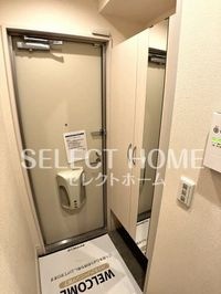 毎日通る玄関はこちらです