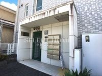 清潔なエントランスです