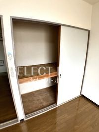 たっぷりとした収納スペースです