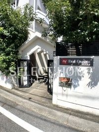 毎日通るエントランスはこのようになっています
