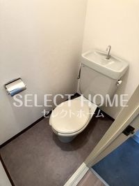 同型タイプゆったりとした空間のトイレです