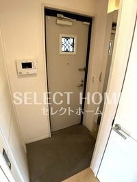 明るい玄関です