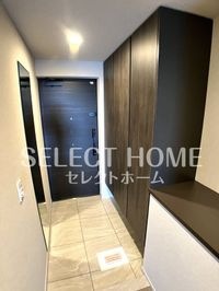 毎日通る玄関はこちらです