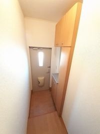 明るい玄関です