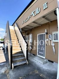 ゆとりのあるエントランスです