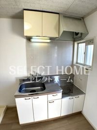 コンパクトなキッチンで掃除もラクラク 同型タイプ