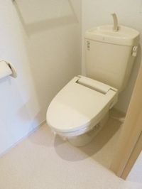 コンパクトで使いやすいトイレです