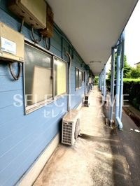 毎日通るエントランスはこのようになっています
