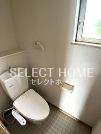 清潔感のあるトイレです