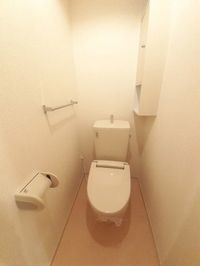 ゆったりとした空間のトイレです