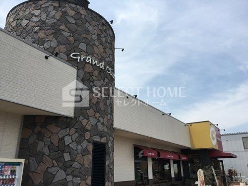 グランクレール六ツ美店