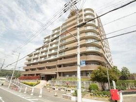 マークスタウングランフィーネ川西の外観