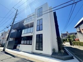ブルーメ夙川の外観