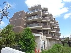 リーガルコート山本駅前の外観