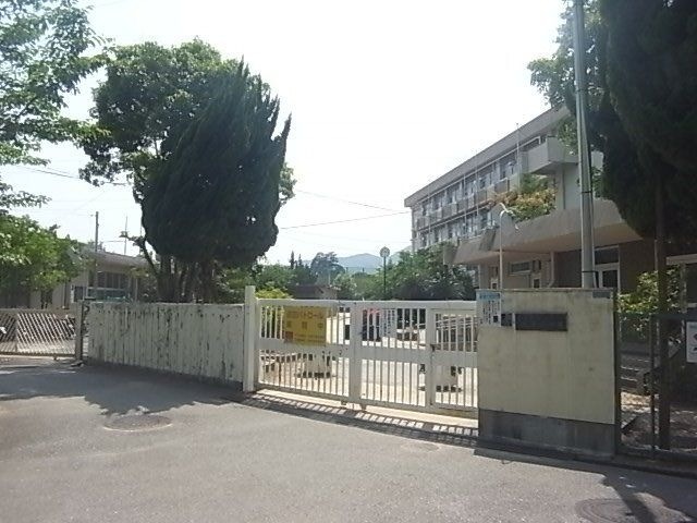 宝塚市立売布小学校