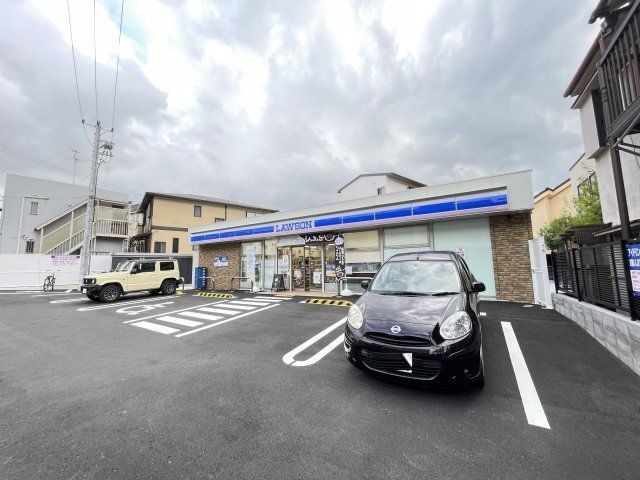 ローソン 西宮久出ヶ谷町店