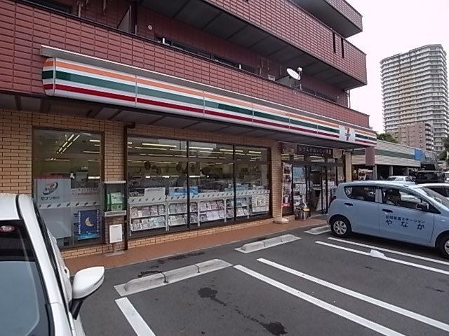 セブン-イレブン 宝塚湯本町店