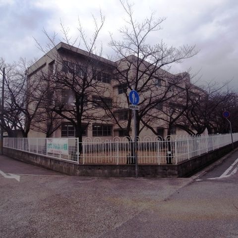 西宮市立上甲子園中学校