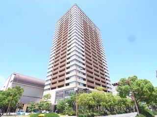 写真:ジオタワー西宮北口の外観