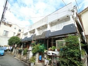 新田2丁目11-10テラスハウスの外観