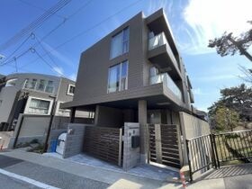 フロレゾン夙川の外観
