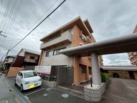 アゼリアコートの外観