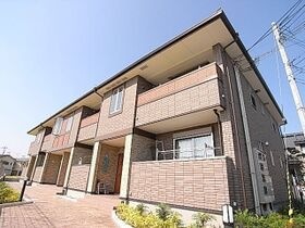 ピープルコート2号館の外観