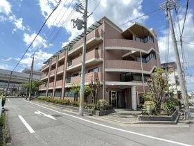 セレナ東甲子園の外観